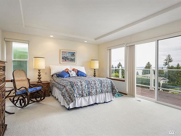5th image of 663 Pioneer Dr