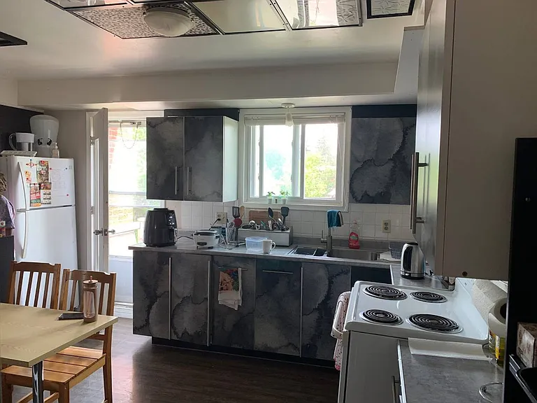 38 Marshall St #3 — Photo 3