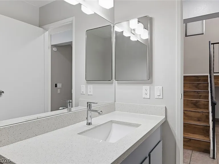 2274 E Desert Inn Rd #0 — Photo 15