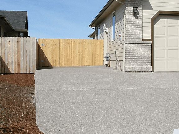 RV PAD ON SIDE