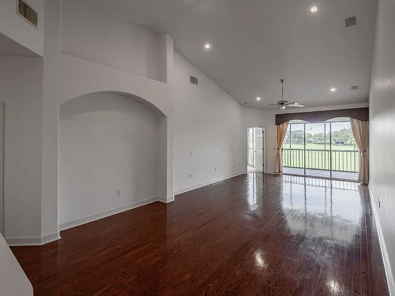 447 Enclave Pl — Photo 34
