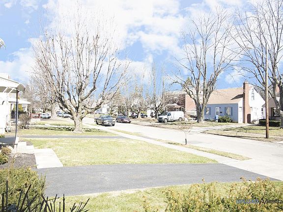 3rd image of 751 S Burgess Ave