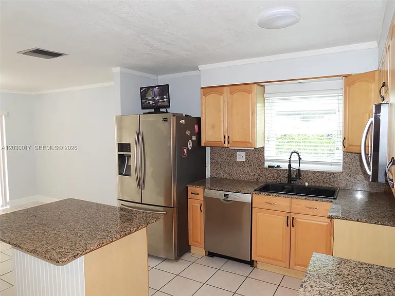 9331 NW 33rd Mnr — Photo 9