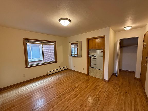 2nd image of 643 Cleveland Ave S APT 5