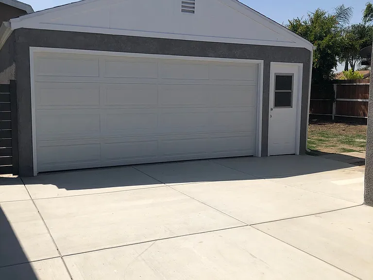 10400 Gunn Ave — Photo 5