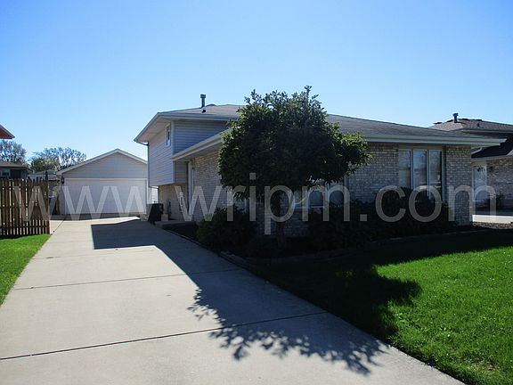 3rd image of 4423 W 141st Pl