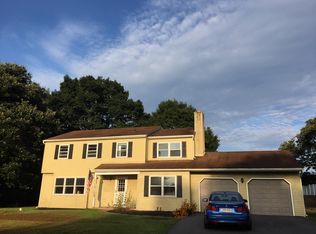 837 Meadowview Dr, Kennett Square, PA 19348