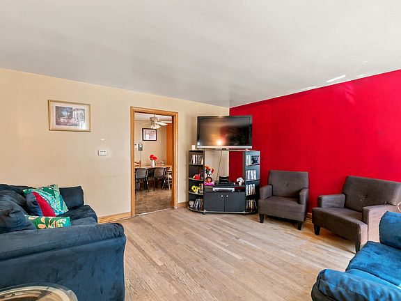 4th image of 6842 S Campbell Ave