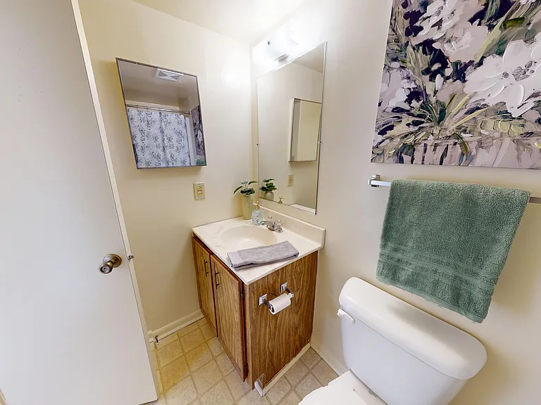 Lakewood Garden Apartments — Photo 12