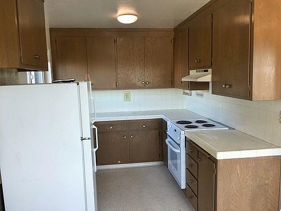 5th image of 1336 Judah St APT 203