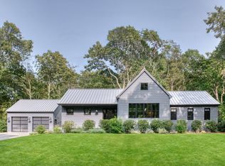 38 Wildwood Rd, Sag Harbor, NY 11963