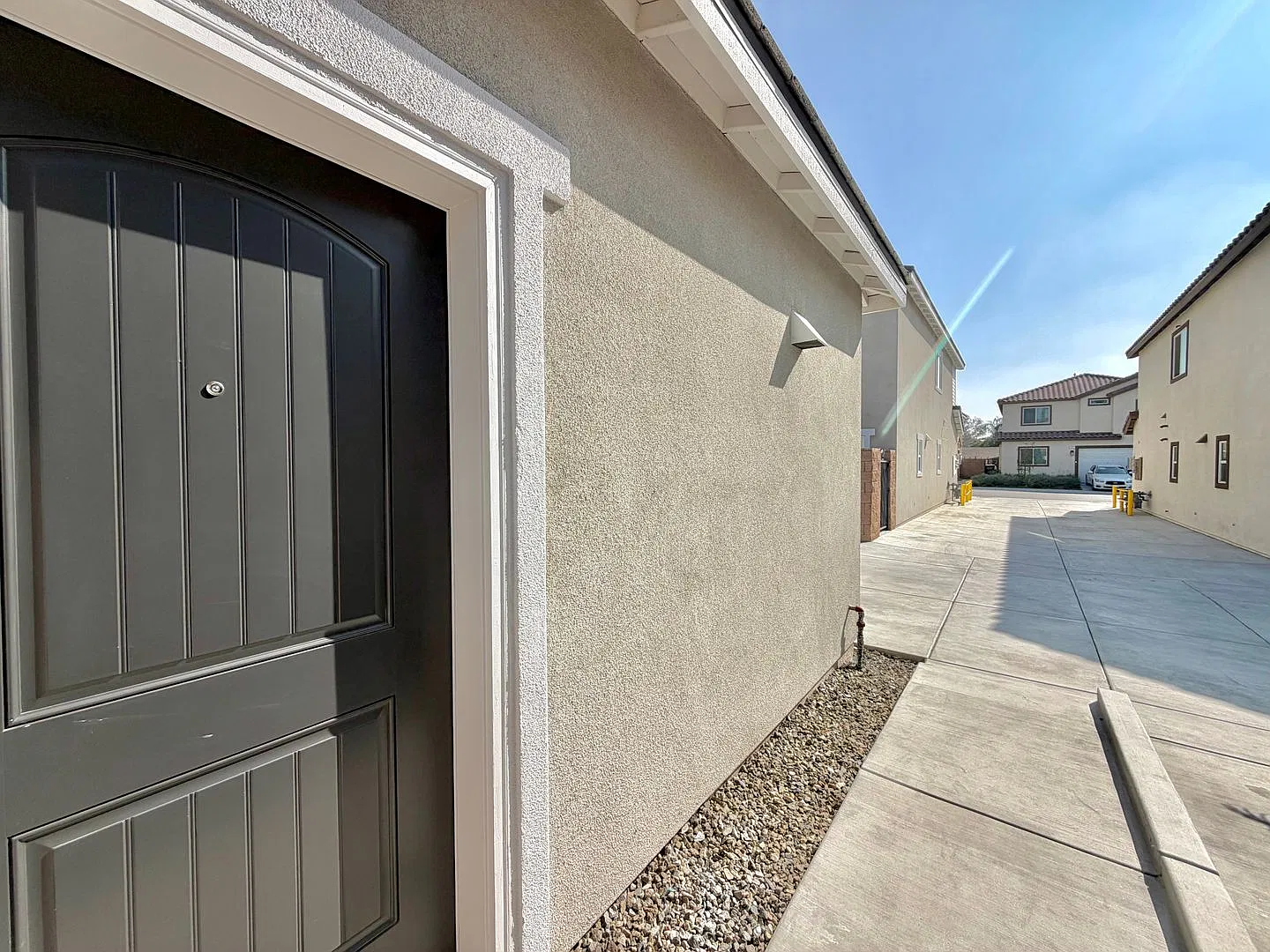 Two Bedroom, Two Bathroom available — Photo 3