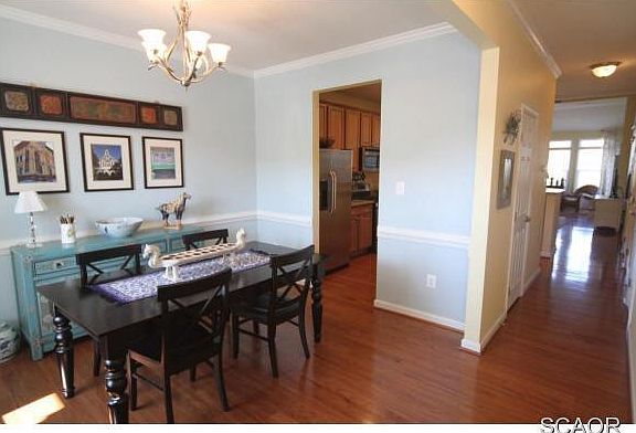3rd image of 11301 Signature Blvd
