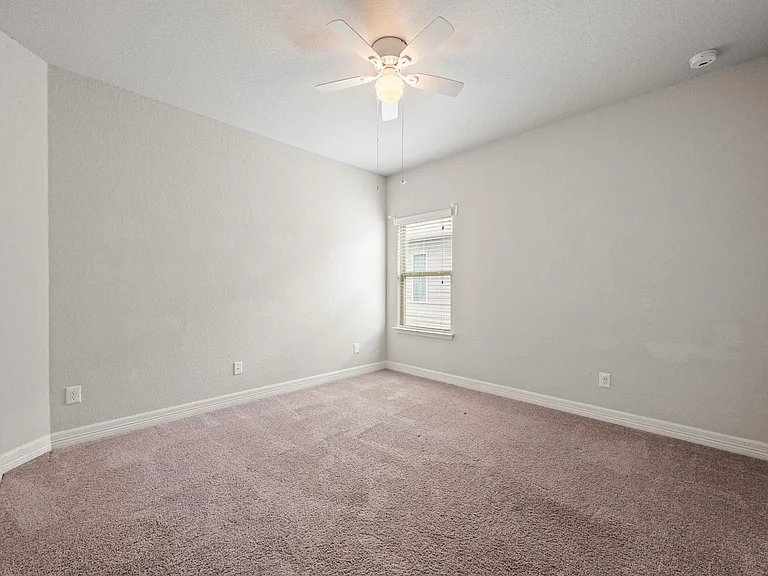 3537 Hurricane Trl — Photo 14
