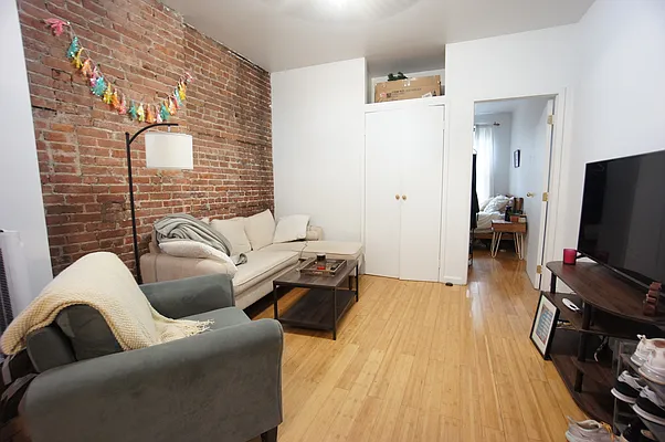 Rented by Compass | media 8