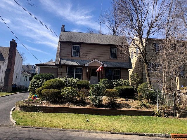 1st image of 97 Pleasant Ave