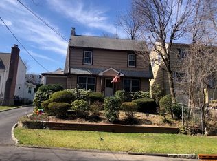 97 Pleasant Ave, White Plains, NY 10605