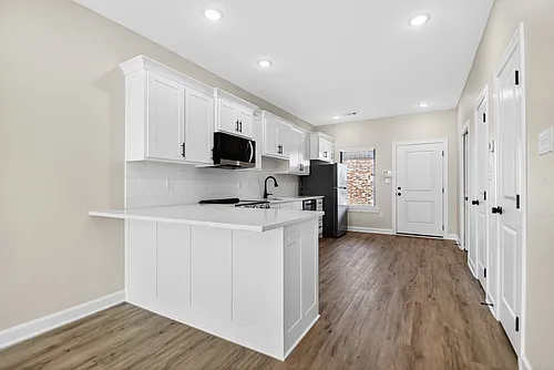 Leasing Now - New Townhomes, North Little Rock Argenta Arts Area Photo 1