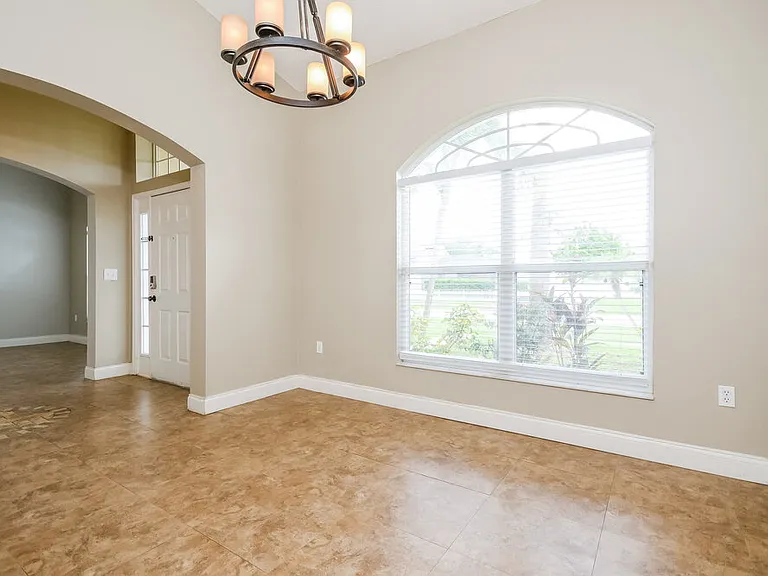 2428 Timothy Ln — Photo 5