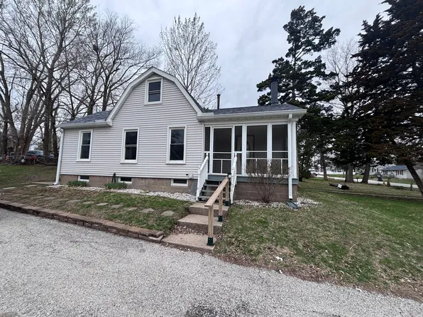 2127 W 51st St House 2, Davenport, IA 52806