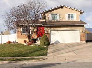 1181 E 800 N, Layton, UT 84040