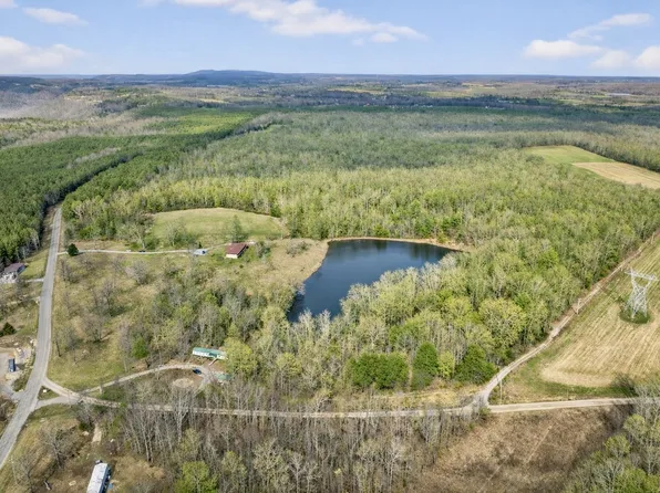 1552 New Harmony Rd, Graysville, TN 37338