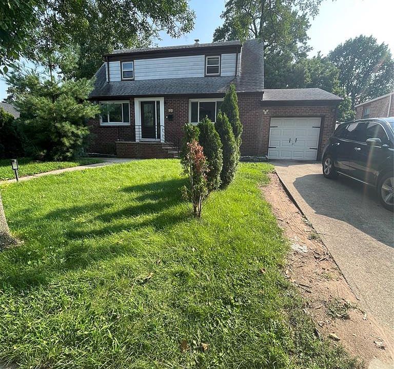 1st image of 80 Circle Dr