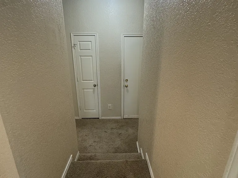 7203 Balcon Is — Photo 8