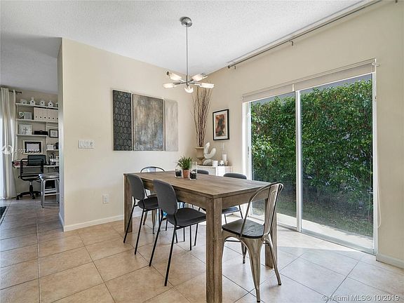 4th image of 10539 NW 57th St