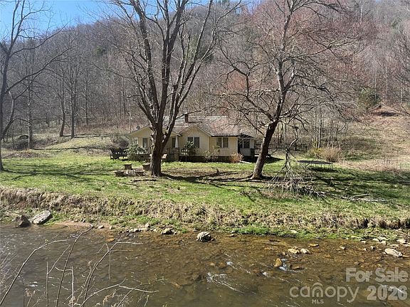 5th image of 11288 Big Laurel Rd