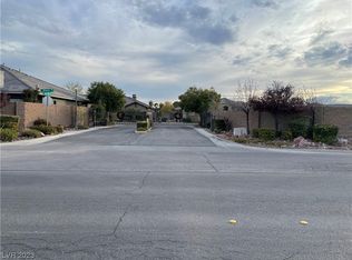220 Saint Elmo Cir, Las Vegas, NV 89123