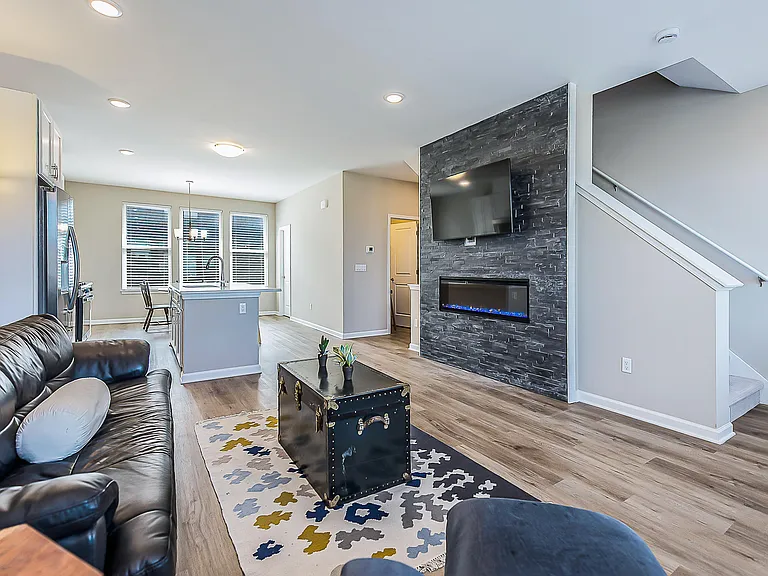 2150 Park Dr — Photo 14