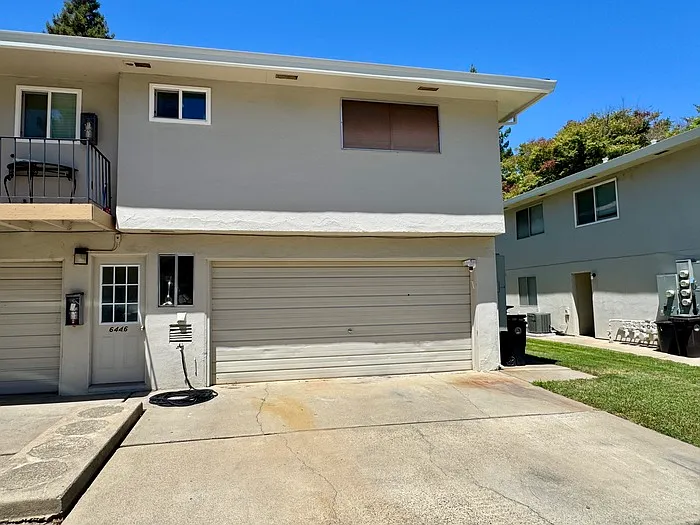 2 bed, 1.0 bath, 795 sqft, $1,600 — Photo 2