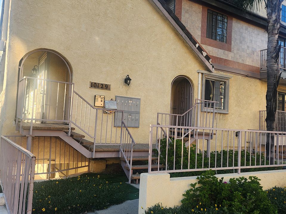 1st image of 10129 Commerce Ave #9