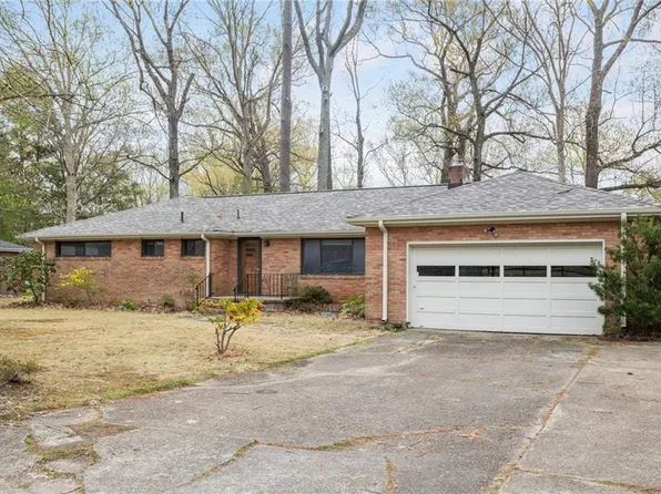 4117 Thalia Dr, Virginia Beach, VA 23452