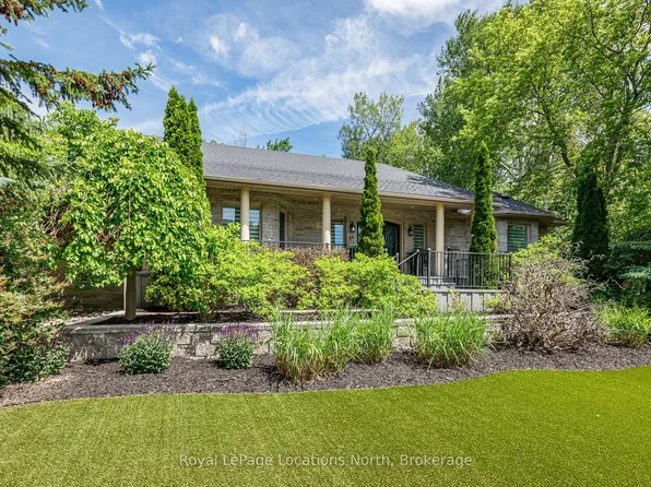 44 Blackburn Ave, Clearview, ON L0M 1P0