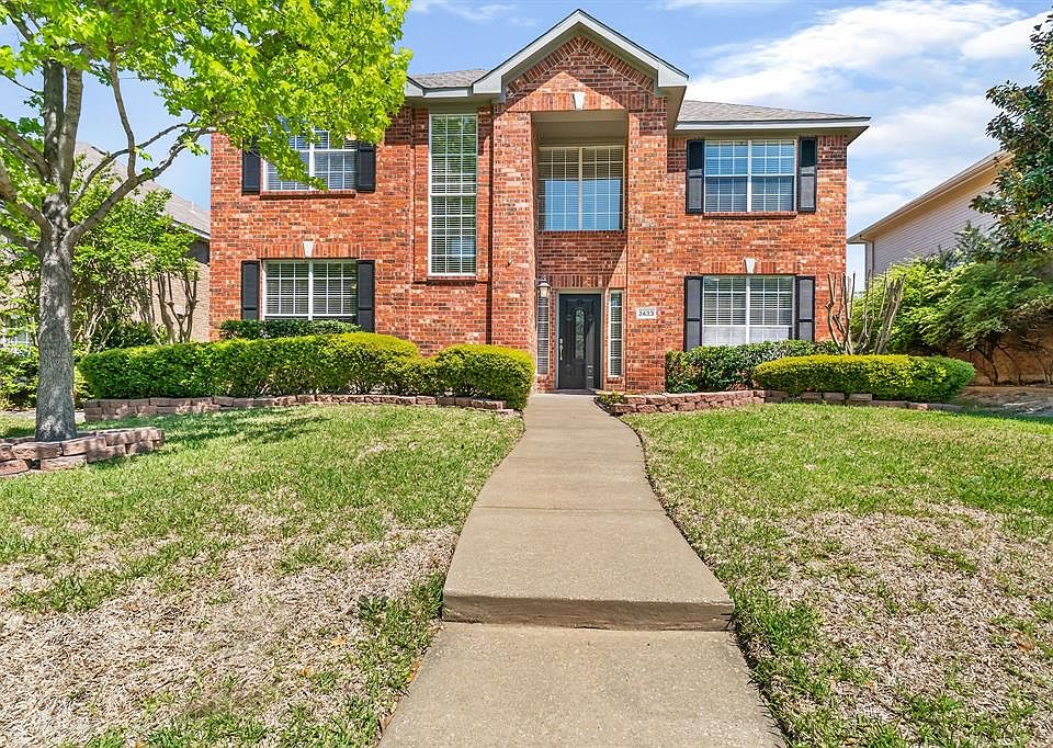 1st image of 2433 Deer Horn Dr