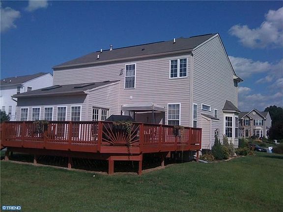 3rd image of 804 Timber Dr