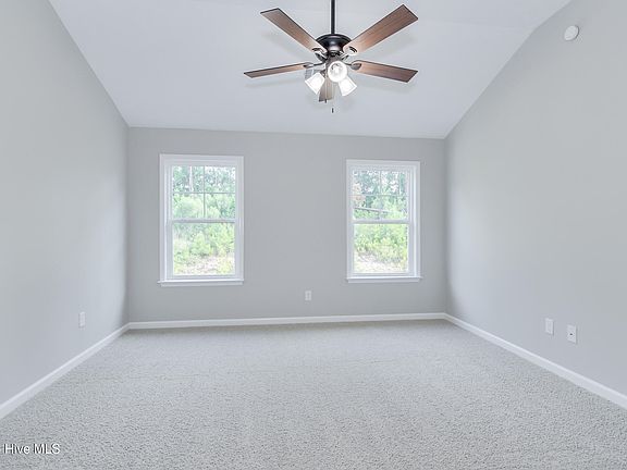 4th image of 1062 Linsmore Avenue