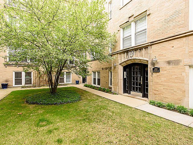 1st image of 4516 N Ashland Ave APT 2E