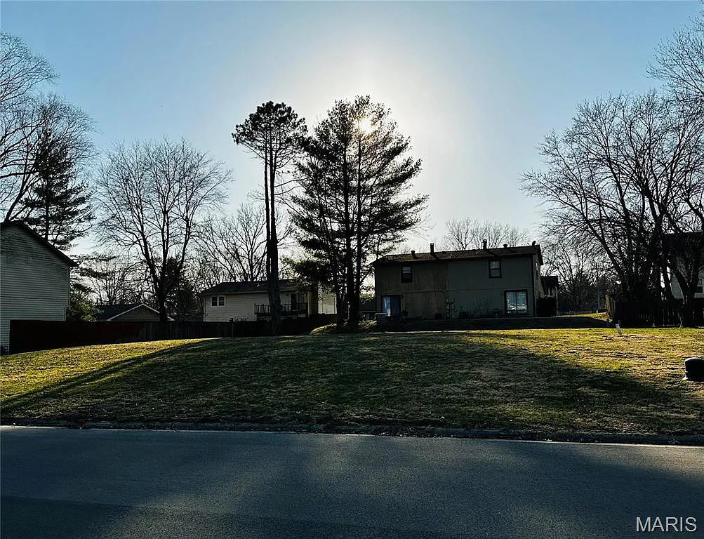 3313 Denvershire Dr photo 1