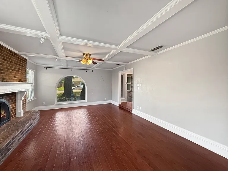 6251 Shirley Dr — Photo 6