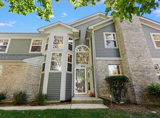 406 Kresswood Dr #A, McHenry, IL 60050