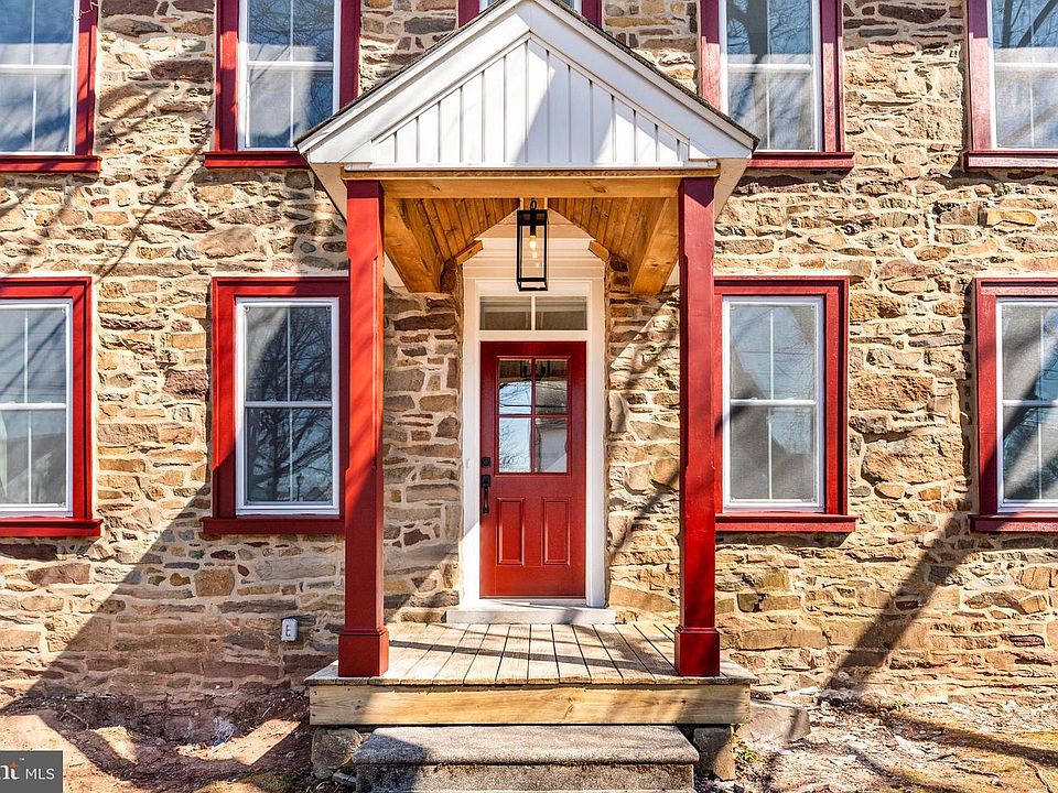 1st image of 430 Asha Way