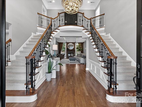3rd image of 1521 Hawkstone Dr #12