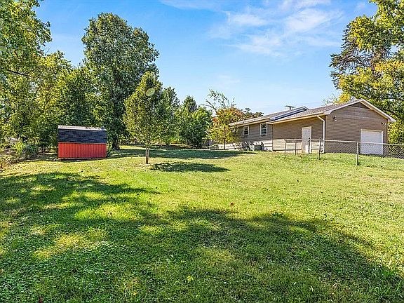 2nd image of 1700 S Hills Dr