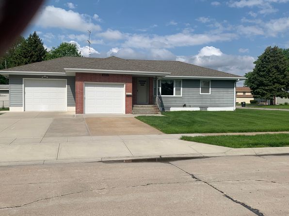 2304 Mahood Dr