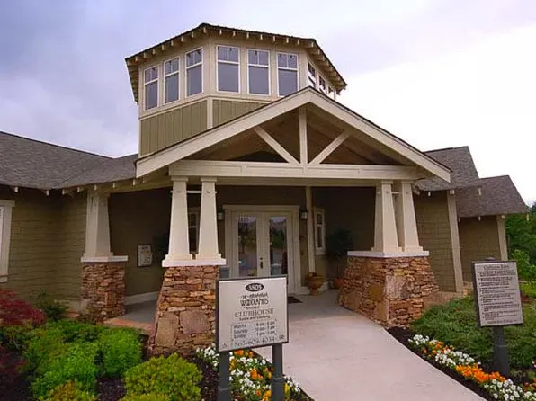 3922 Cherokee Woods Way APT 204, Knoxville, TN 37920