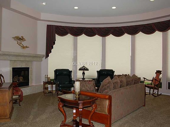 5th image of 10165 Hunter Springs Dr