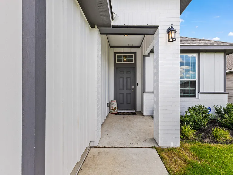 242 Boatright Blvd — Photo 2